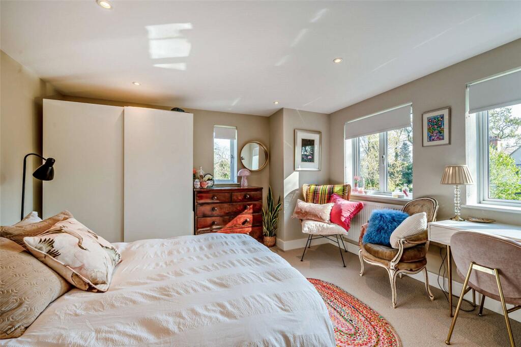 Double Bedroom 2