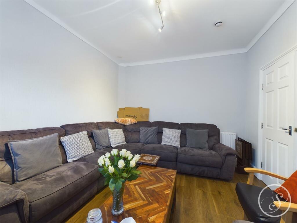 Sitting/Dining Room