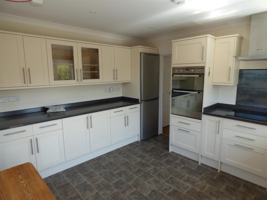 Kitchen View 2.JPG