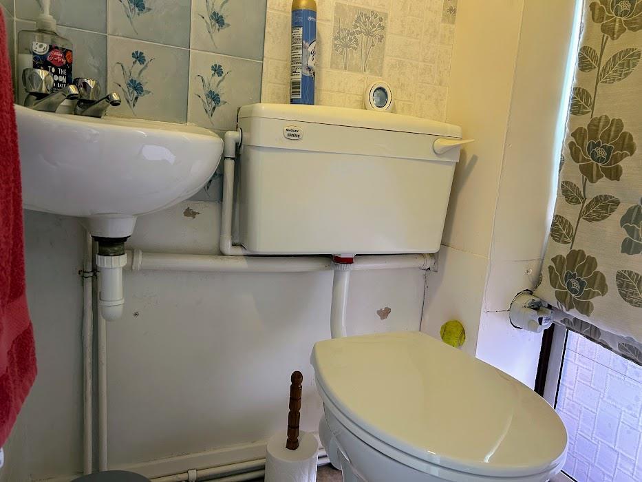 CLOAKROOM