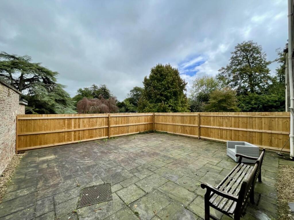 Courtyard Garden