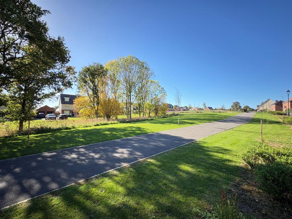 064 Osprey Drive - External 1.jpg