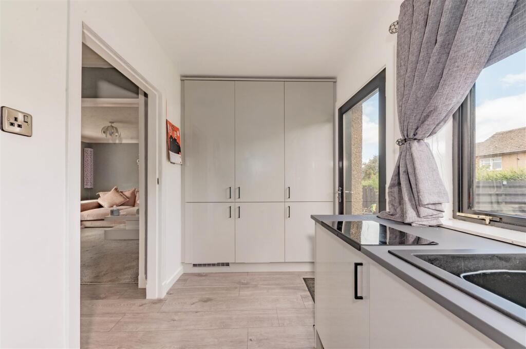 355A Charleston Drive Dundee-4.JPG