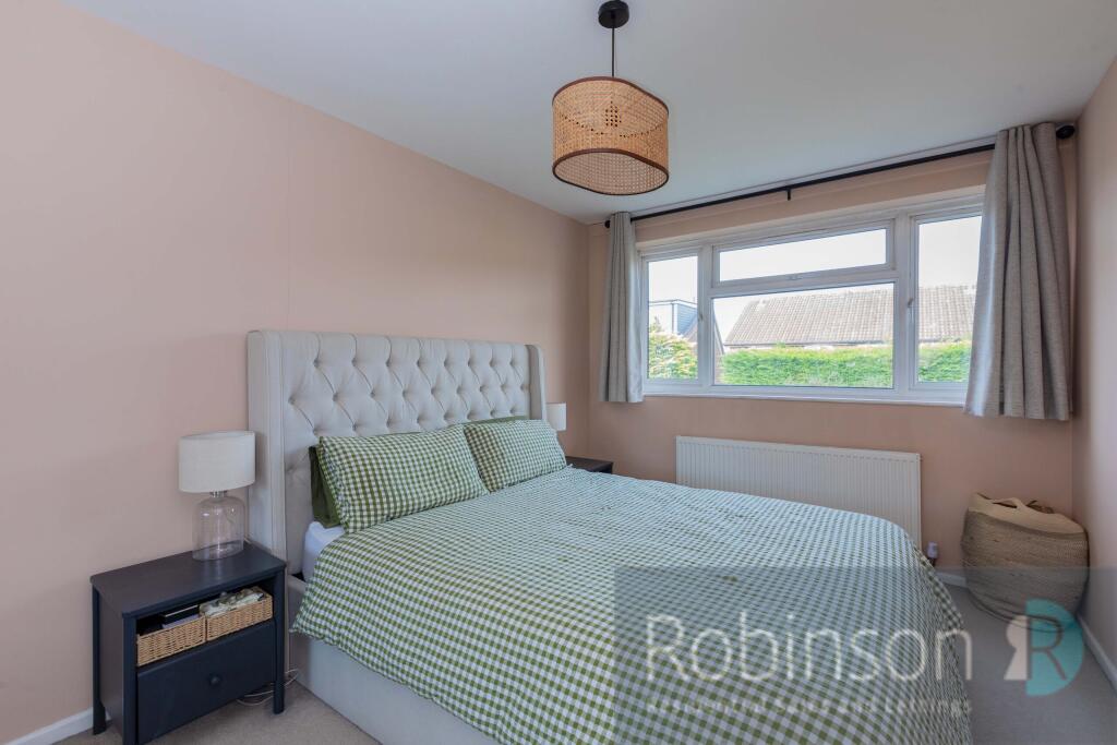 25 Purssell Close-18