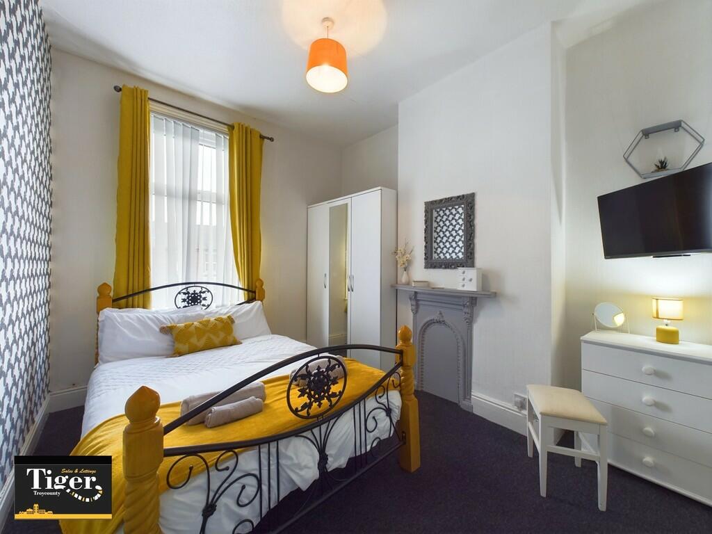 CAM03440G0-PR0152...