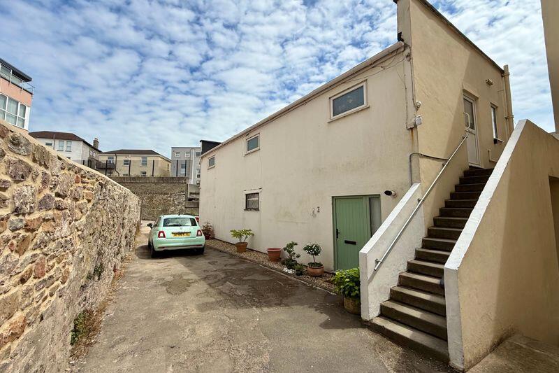 Flat 8 to Rear/Parking