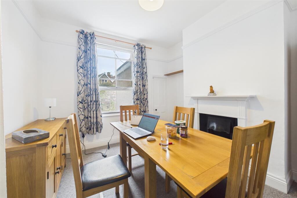 5 Osborne Villas, Kingsdown, Bristol, BS2 8BP | Fr