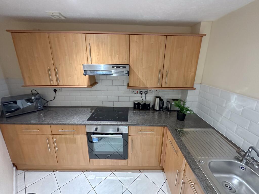 10, 272 Upper Parlia