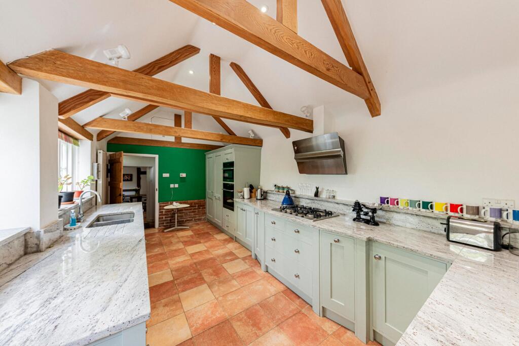 Kitchen (2)