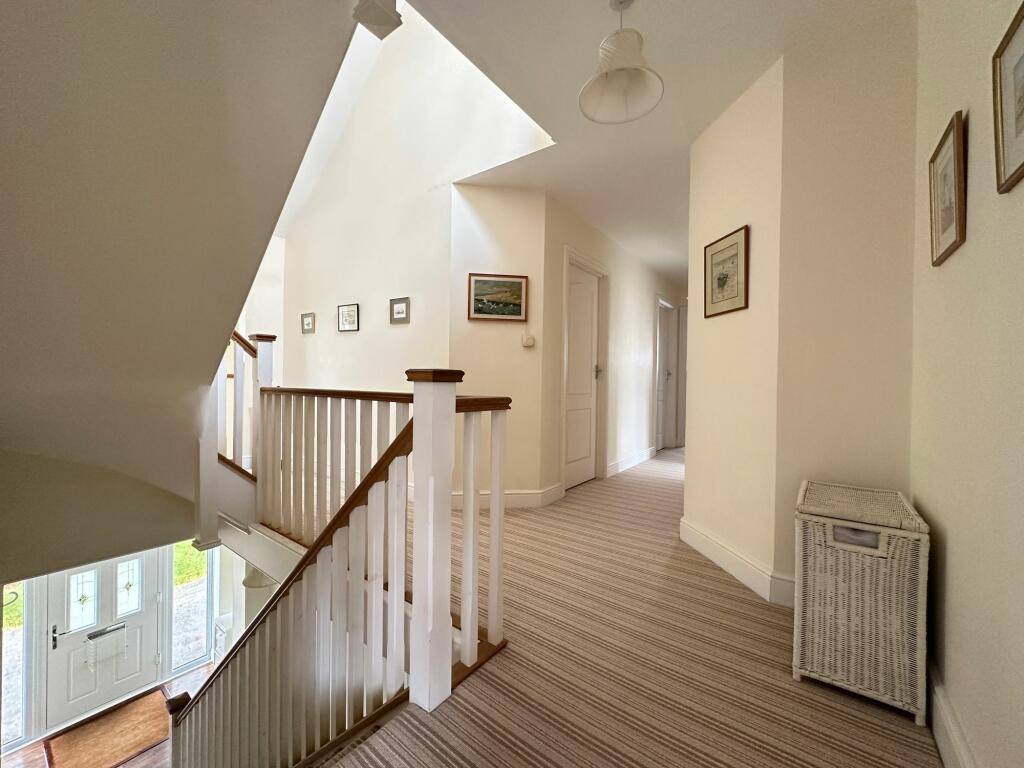 Galleried landing