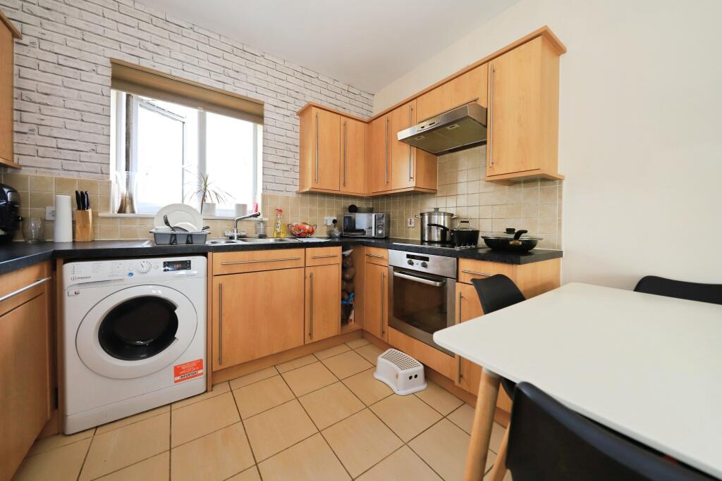 Kitchen/Dining Area