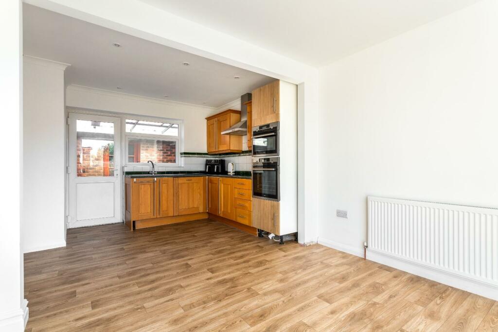 Leighton Avenue-5.jpg