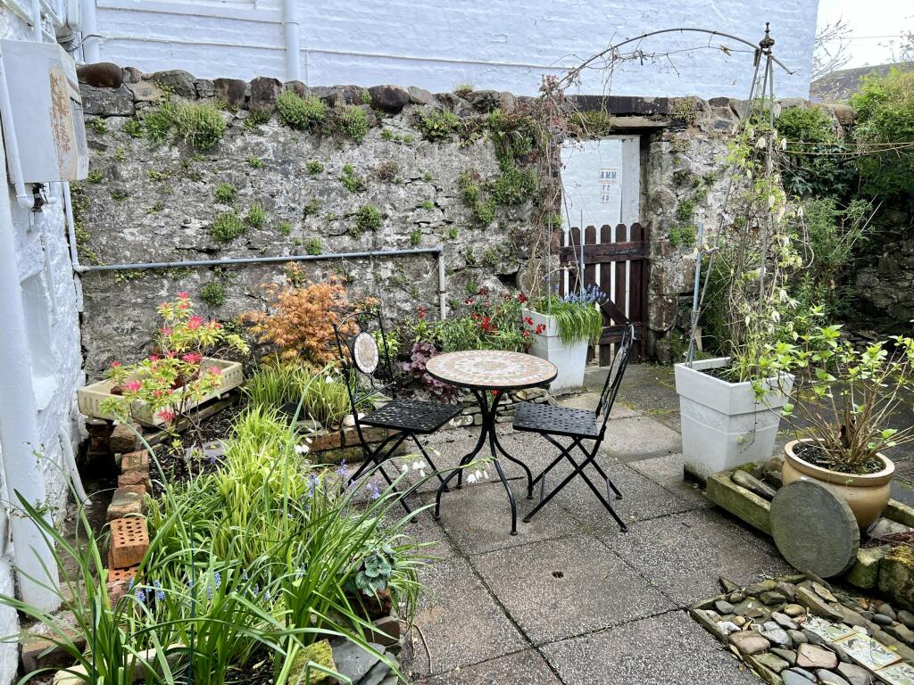 47 Castle Street, Kirkcudbright - Williamson and H