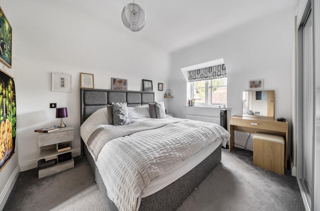 1344949-20-68b1a5...