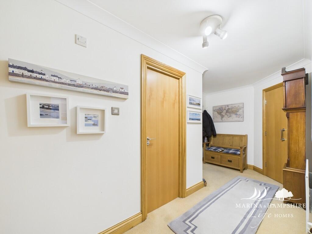 CAM03691G0-PR0042...