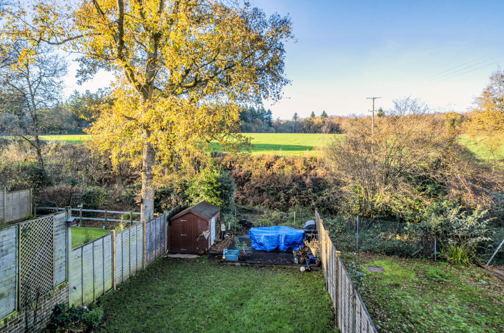 1382261-10-692082...