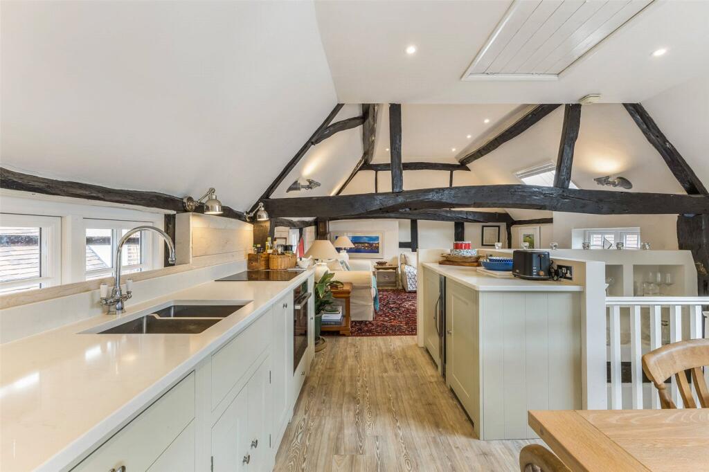 Kitchen/Dining
