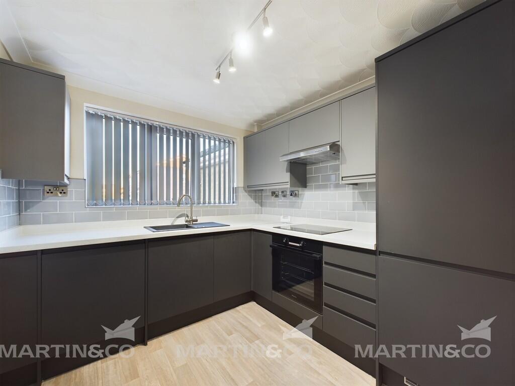 CAM02406G0-PR0379...