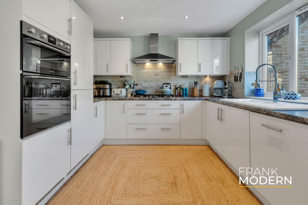 Kitchen / Diner