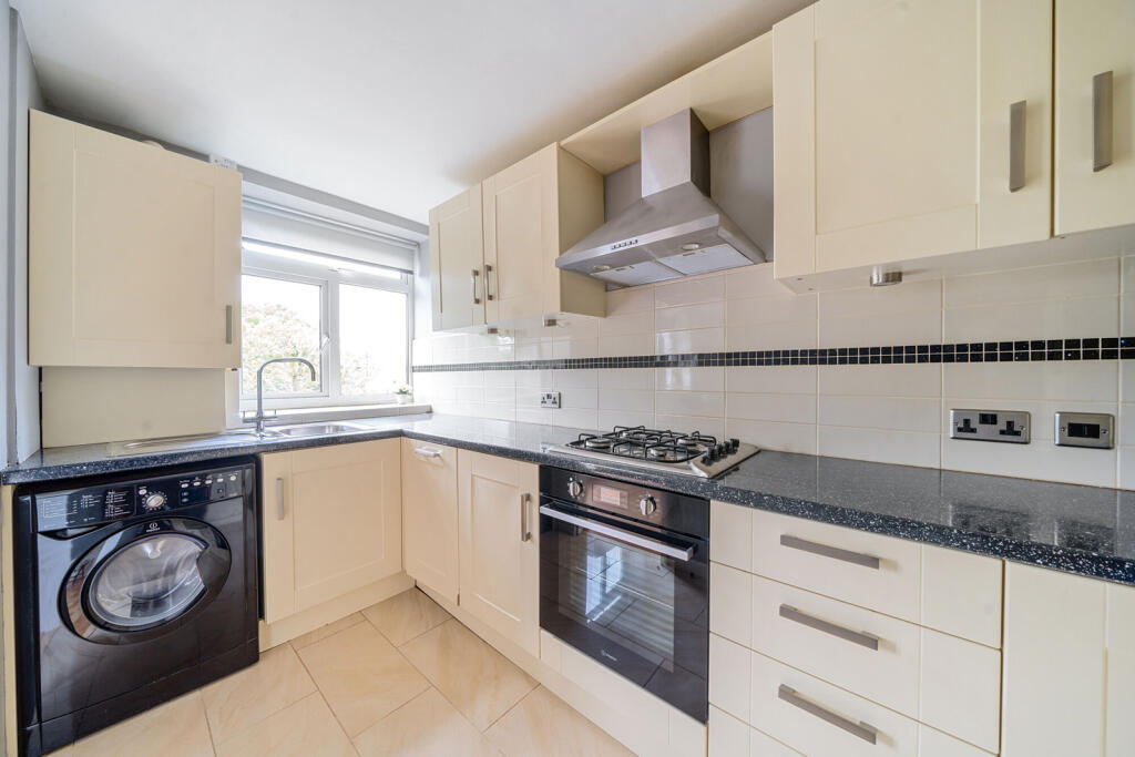 1287384-7-6825f3b...