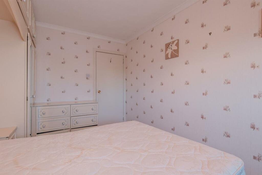 007-21 Westwood Road Newmains, ML2 9DA.jpg