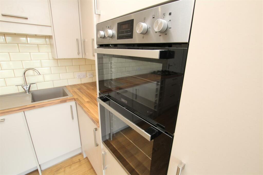 Open plan Lounge/Kitchen