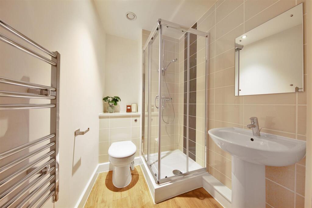 Flat 39, Orwell Court - Ce2R89wSwu4VAS0VokDp.jpg