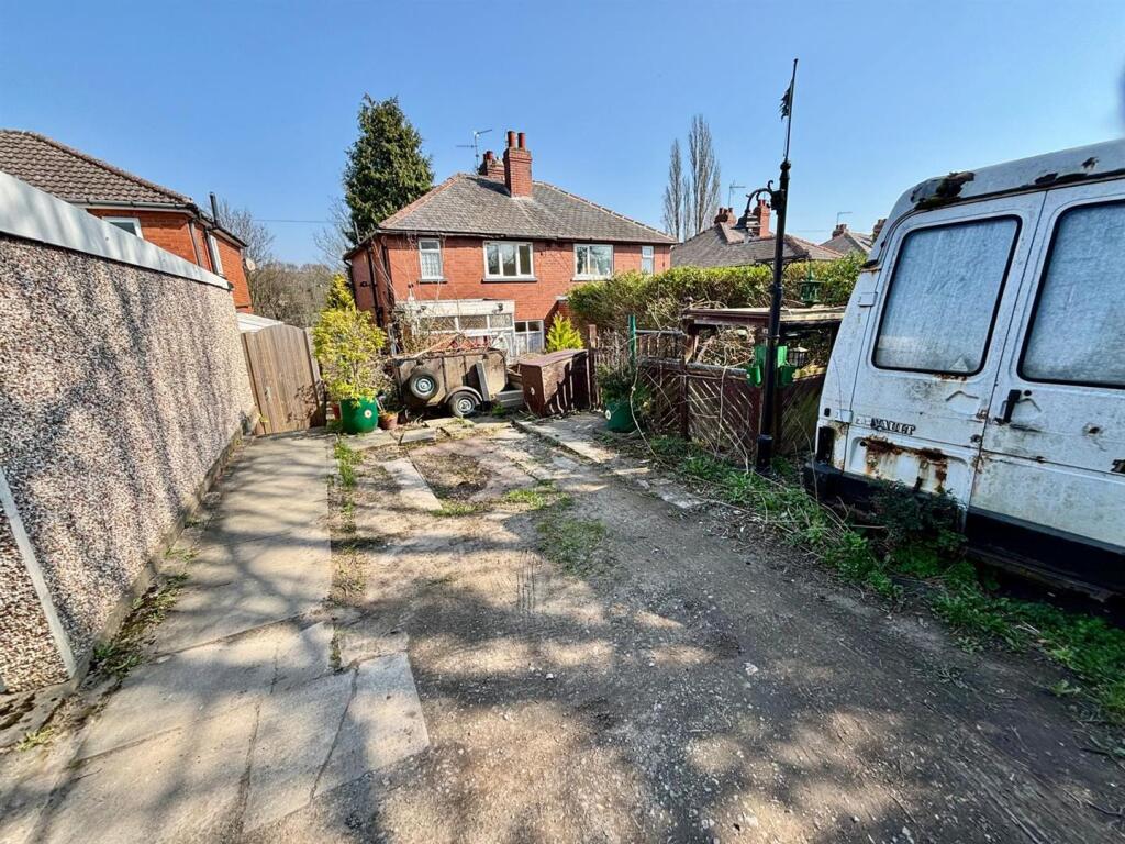 Off Street Parking: