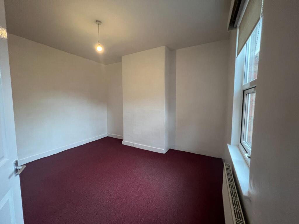 Bedroom 2.JPG