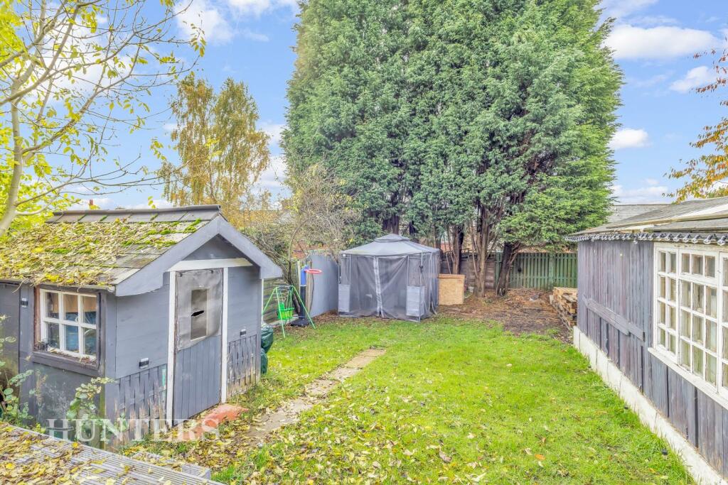 31 Birch Avenue (19).jpg