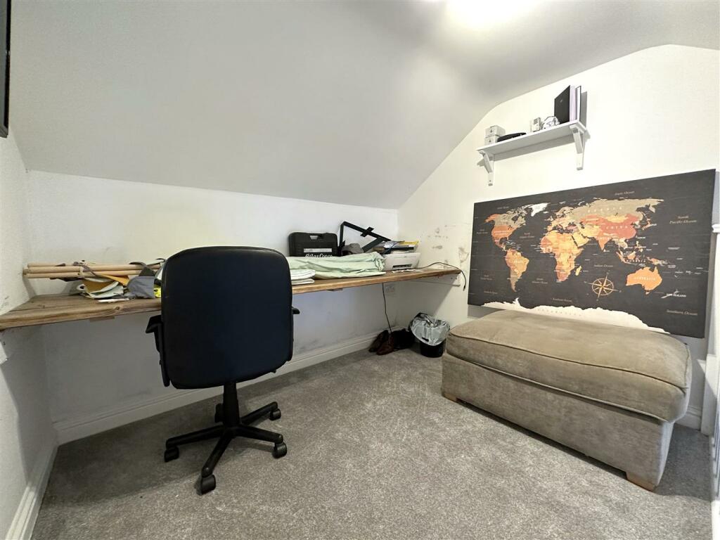 Mezzanine Office 341