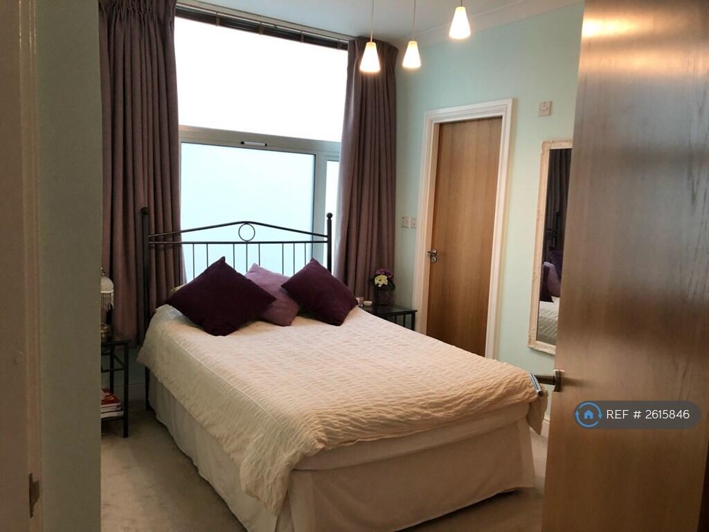 Master Bedroom With En-Suite