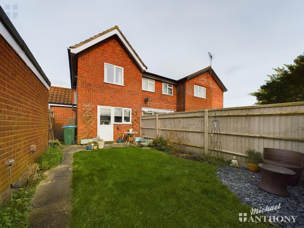 CAM03218G0-PR0517-STILL012