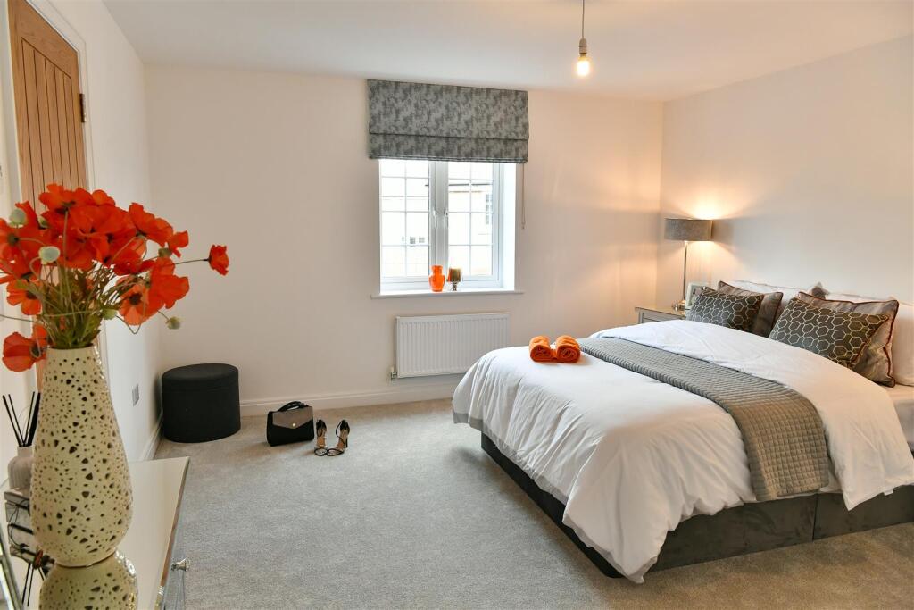 Bedrooom 1