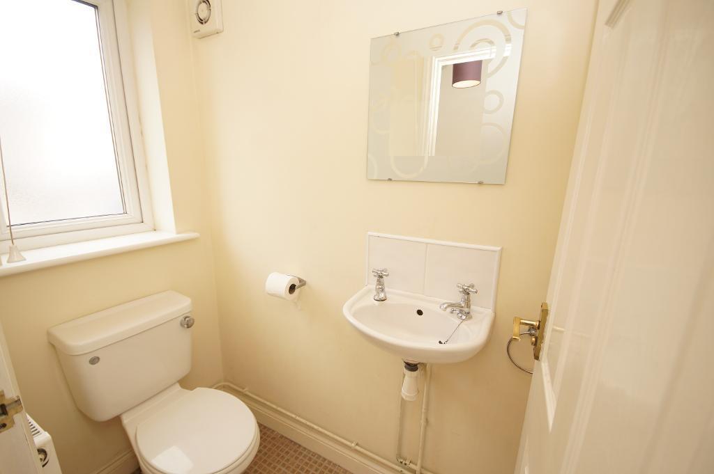 Cloak Room/WC