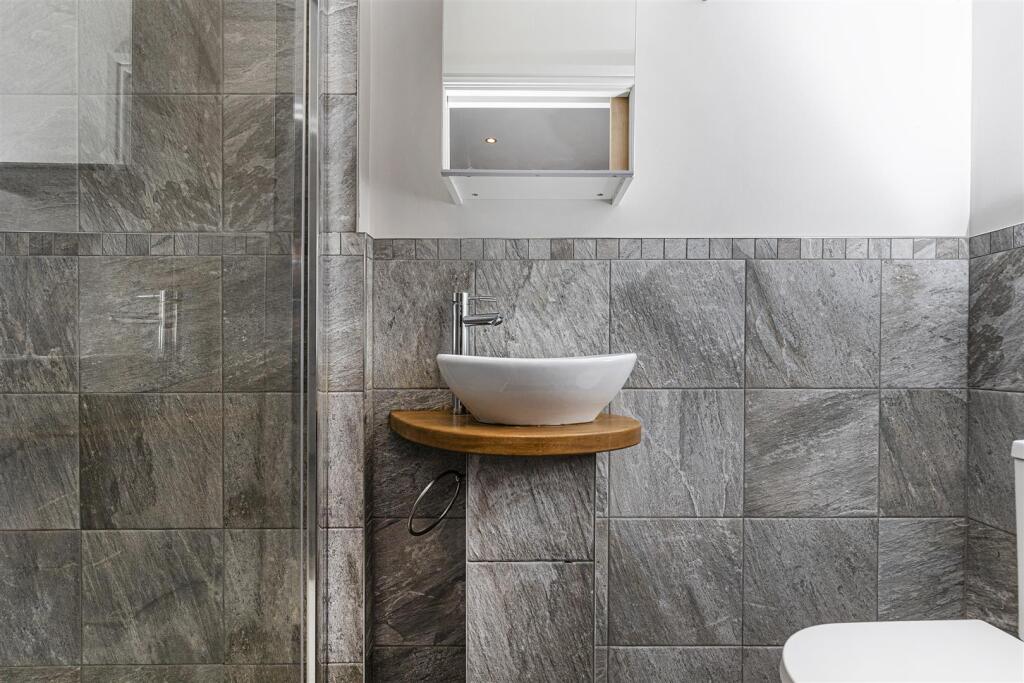 Bramleys Estate Agents - Stainland Dean - Halifax 