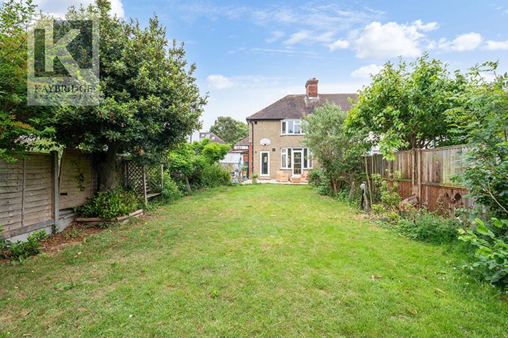 Walsingham Gardens, Epsom