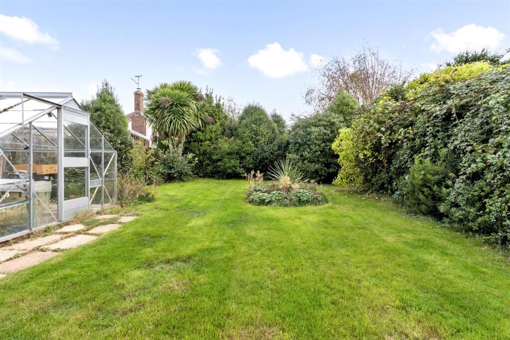 16 Upper West Drive-013.JPG