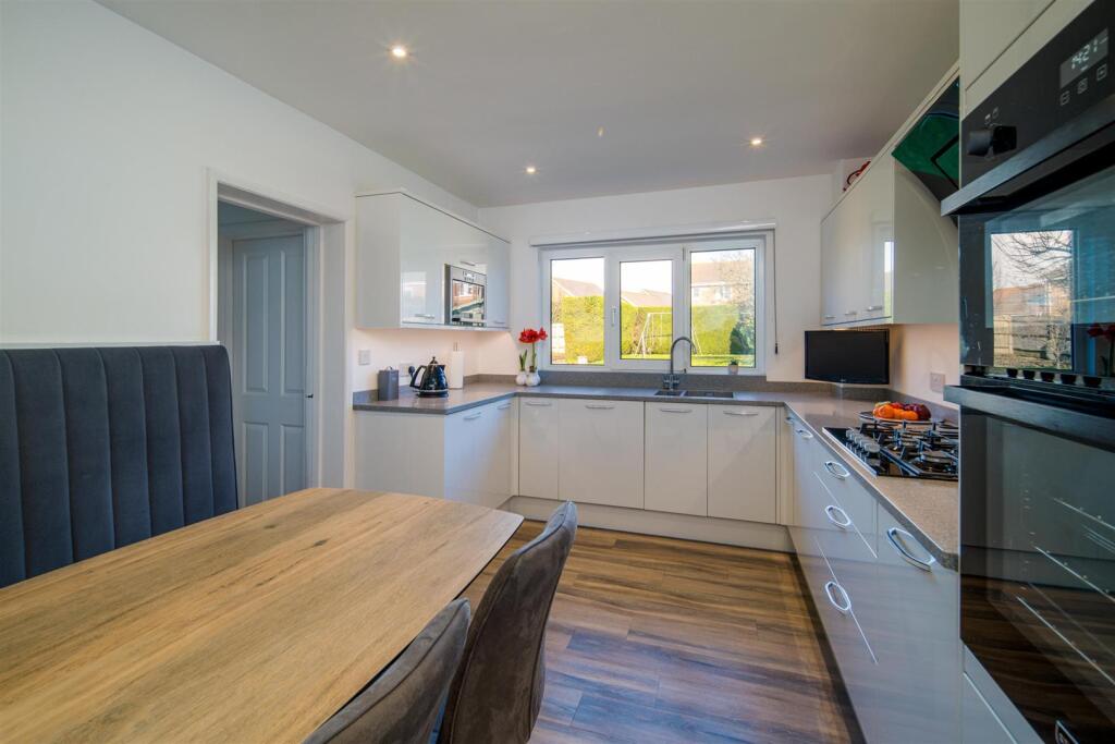 Kitchen&amp; Breakfast Room.jpeg