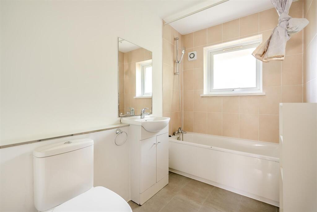 Guest bathroom-interior15.jpg