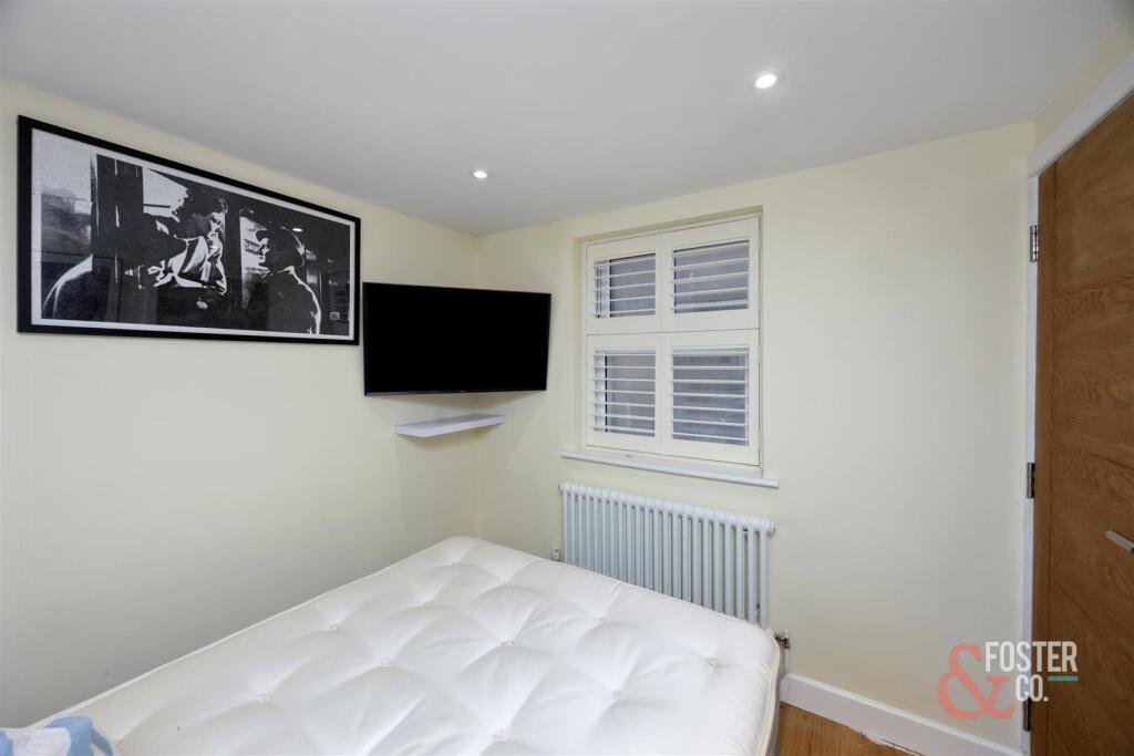 Farman Street, 6-008.jpg