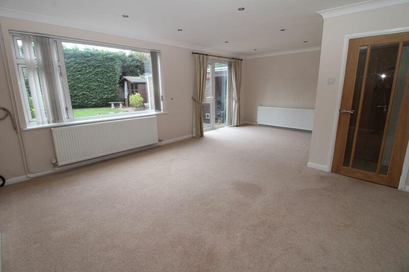 Lounge (unfurnished)