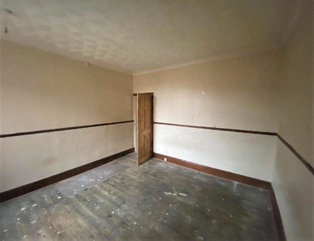 Master Bedroom.jpg