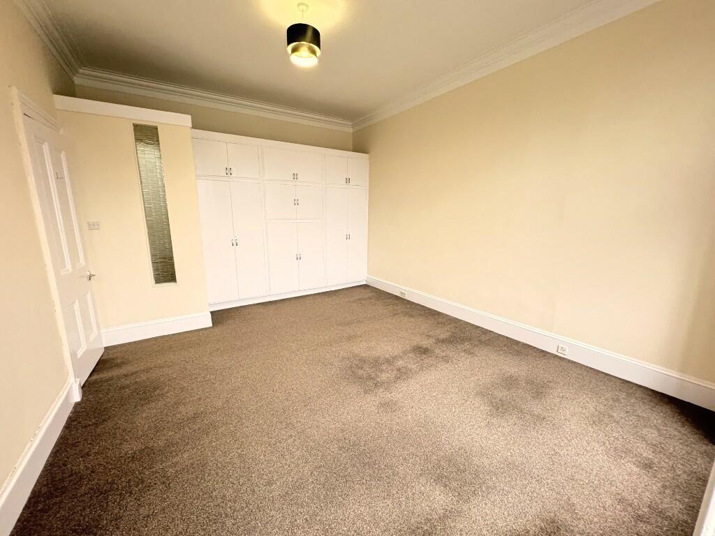 Bedroom 1 (2)