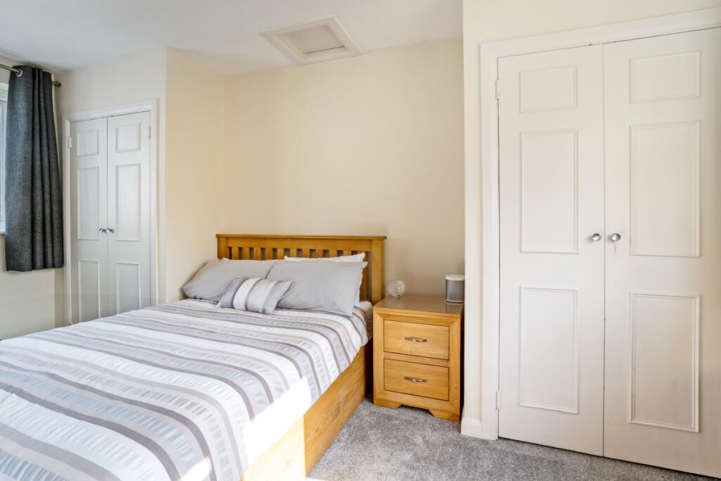 Windrush 295858 -...