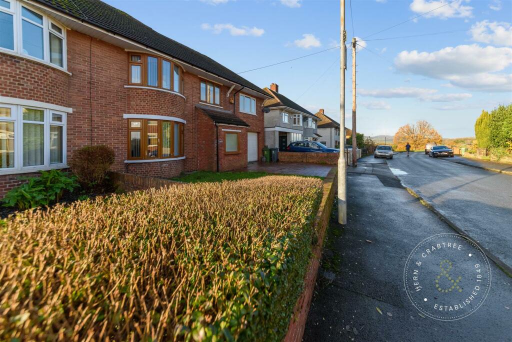 Elgar- Crescent-32.jpg