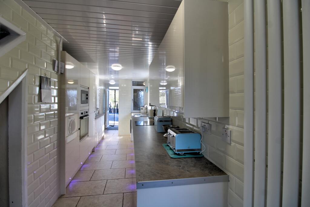 IMG_1308_09_10_Interior 4