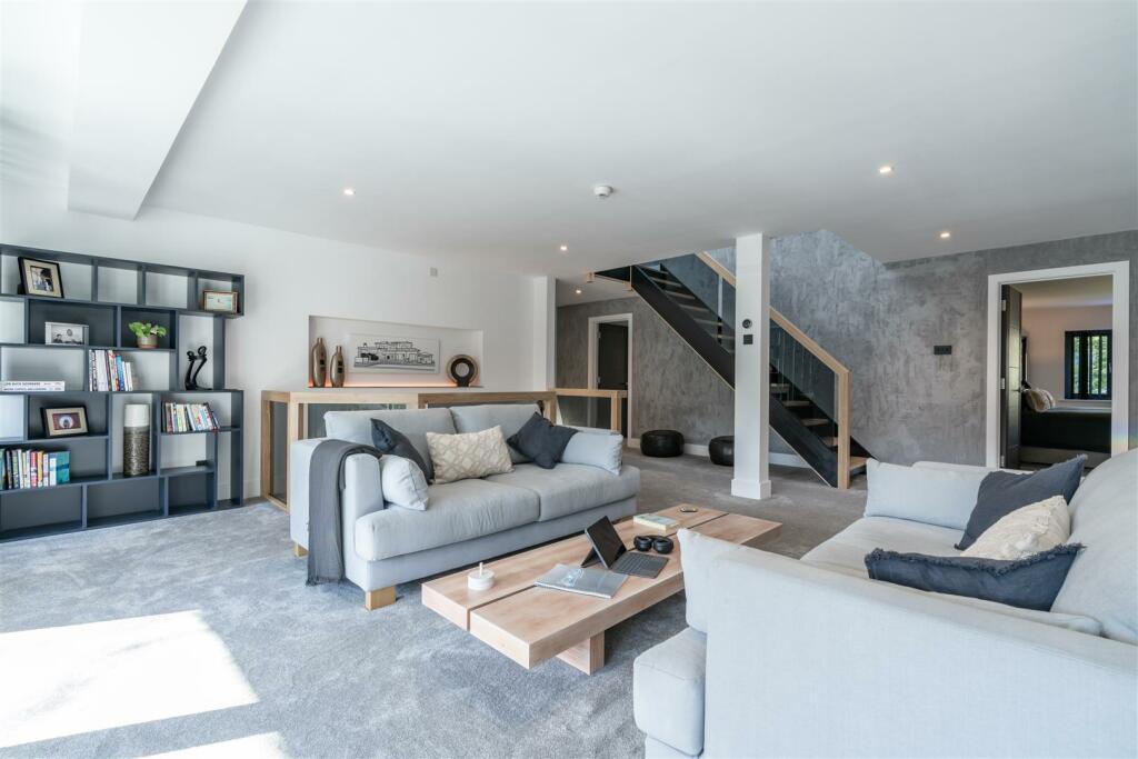 First Floor Lounge