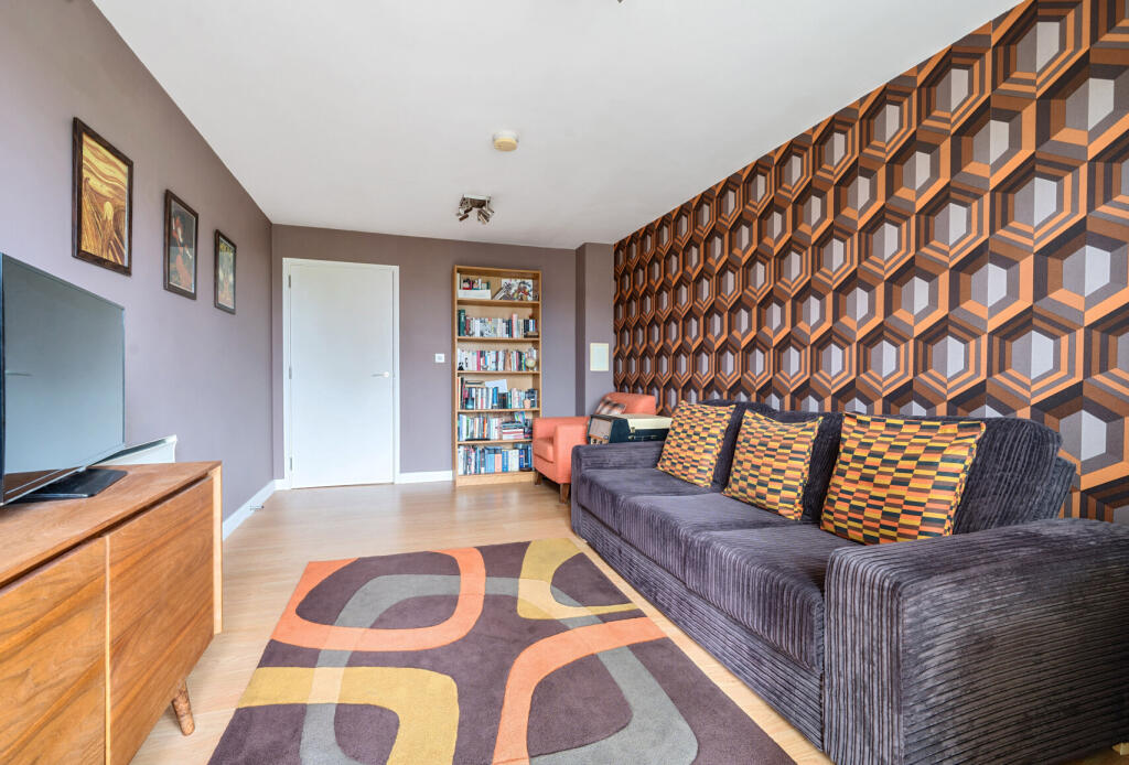 1333727-8-688b798...