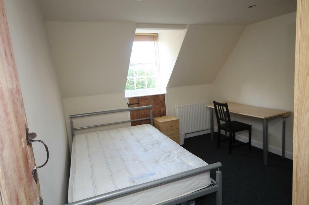 Bedroom Three - Copy (Copy).JPG